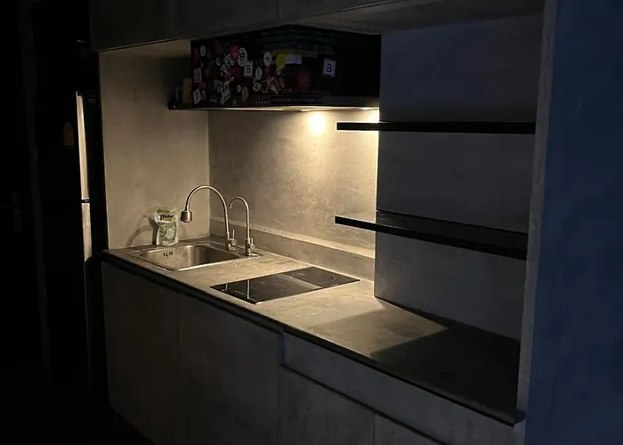 Spaceous On Sukhumvit Apartment
